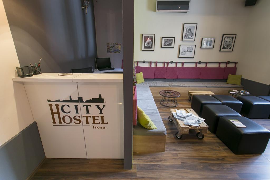 City Hostel Trogir Ngoại thất bức ảnh